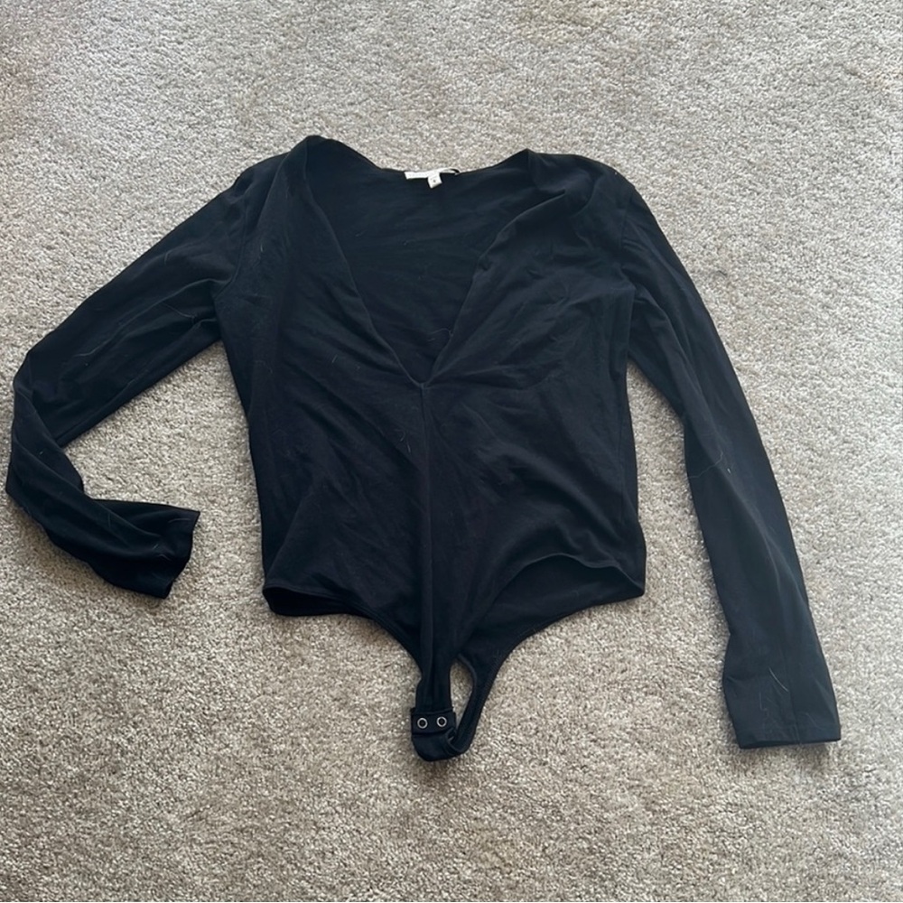Express Black V-neck long sleeve body suit - Size L
